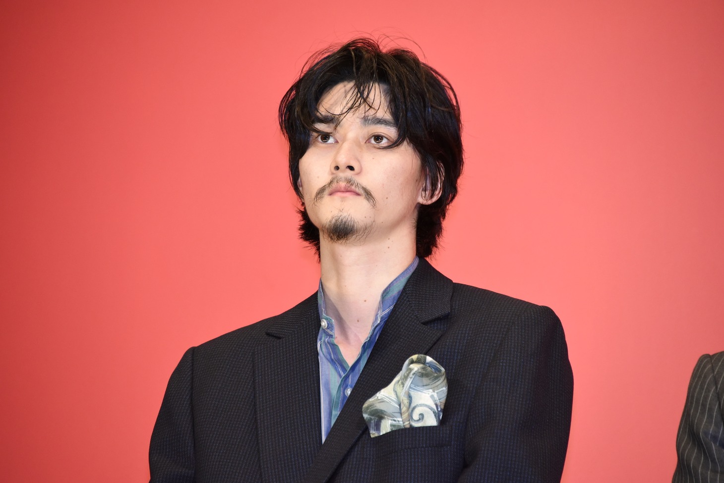 柳俊太郎