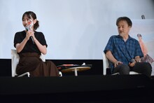 「旅のおわり世界のはじまり」トークイベントの様子。左から前田敦子、黒沢清。