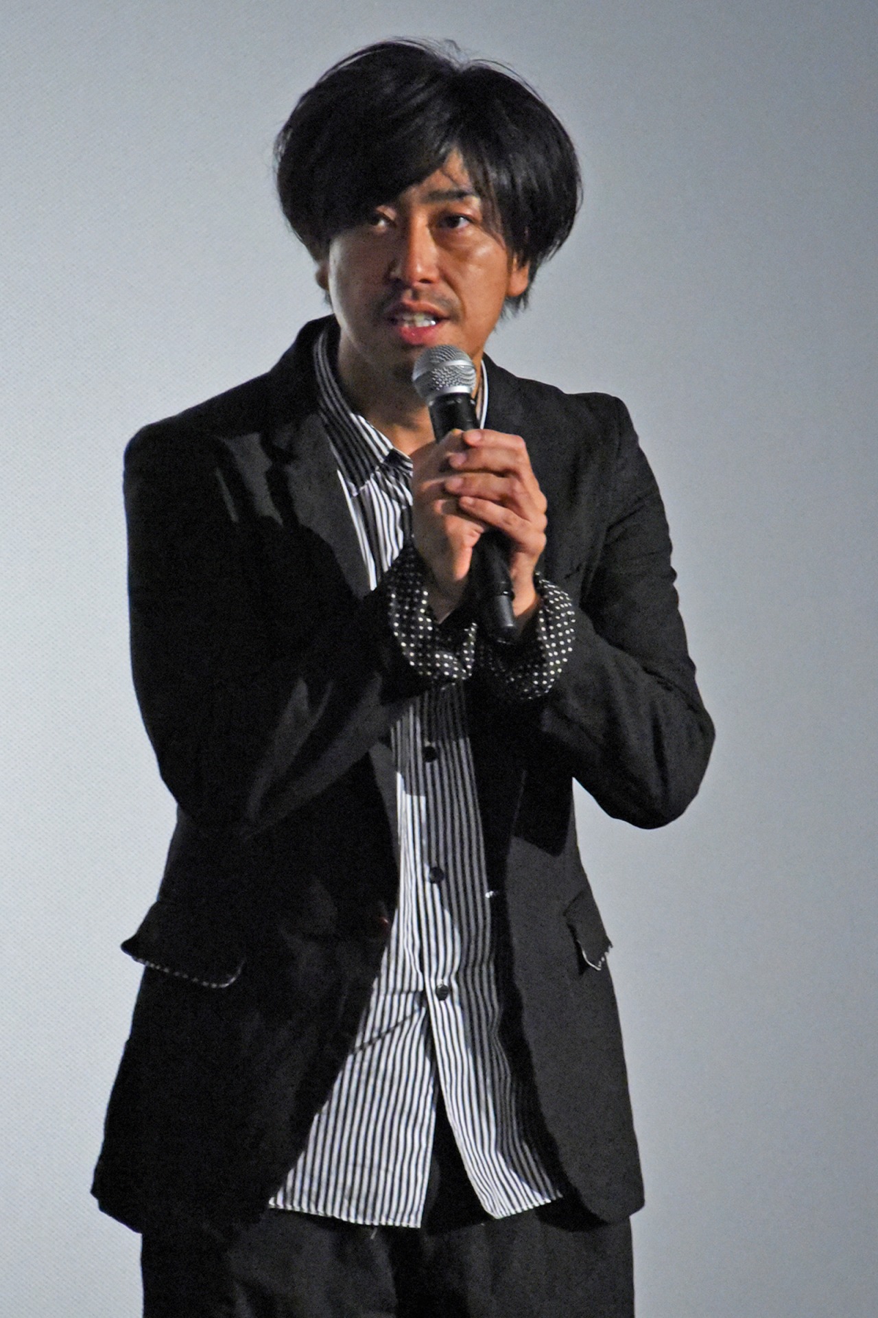 瑠東東一郎