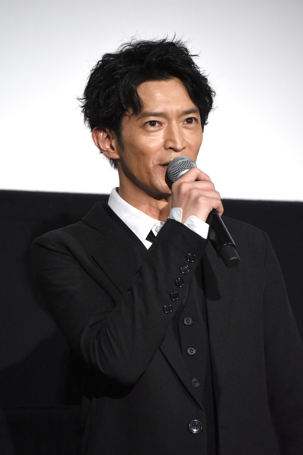 津田健次郎