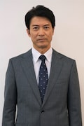 寺脇康文演じる高山康介。