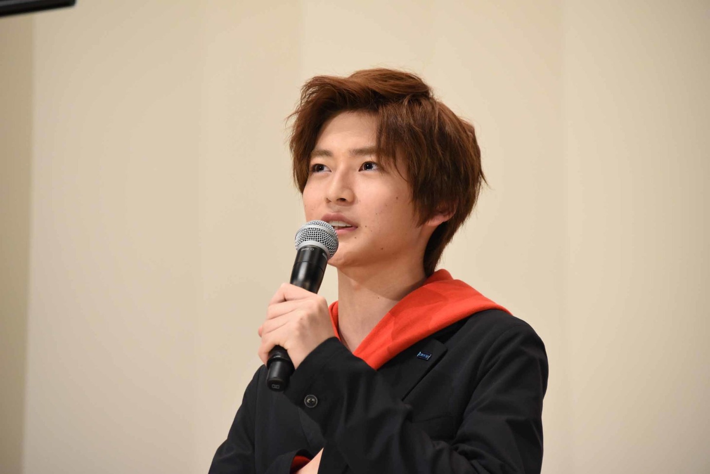 高橋文哉