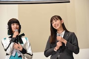 左から鶴嶋乃愛、井桁弘恵。
