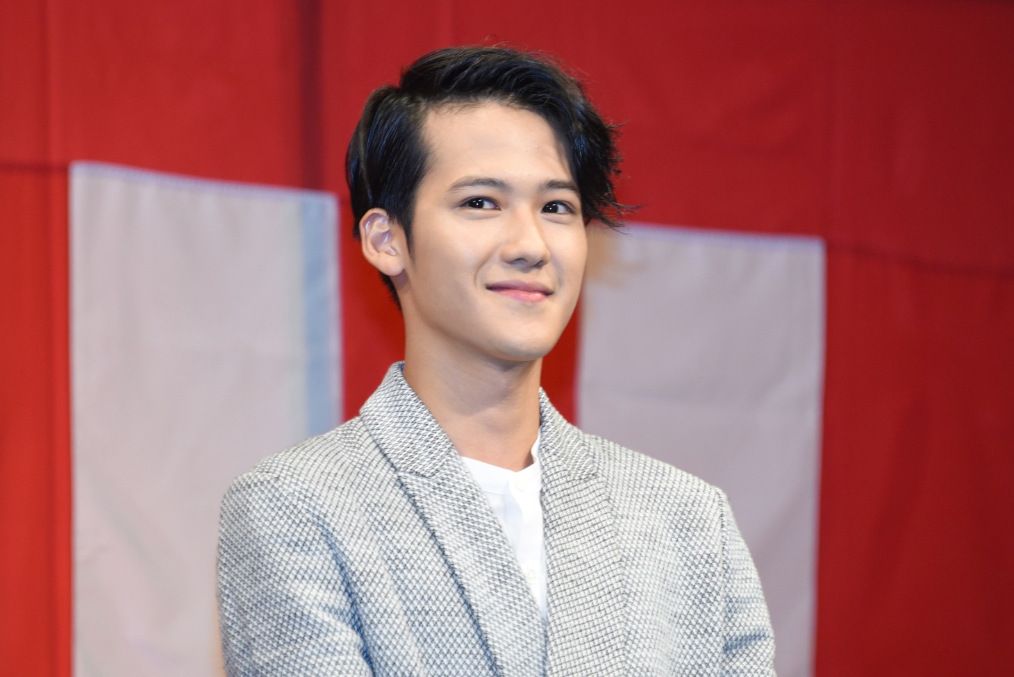 葉山奨之