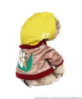 MUVEILと「E.T.」コラボレーションのぬいぐるみ（税込1万584円）。