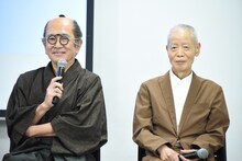 左から石坂浩二、角川春樹。