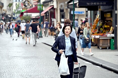 「グランメゾン東京」より、鈴木京香。(c)TBS