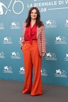 第76回ヴェネツィア国際映画祭「真実」フォトコールでのジュリエット・ビノシュ。(c)getty Images