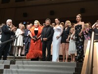 第76回ヴェネツィア国際映画祭「真実」上映後の様子。(c)getty Images