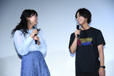 左から佐分利眞由奈、高崎翔太。