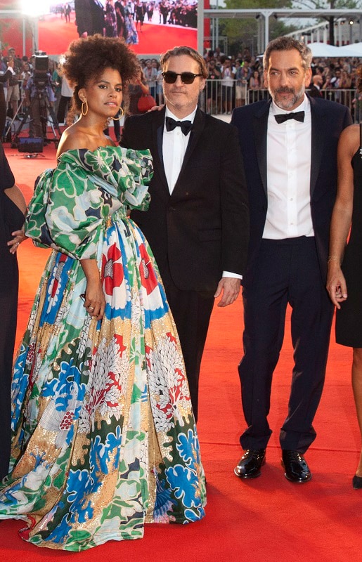 左からザジー・ビーツ、ホアキン・フェニックス、トッド・フィリップス。