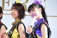 左から玉井詩織、高城れに。