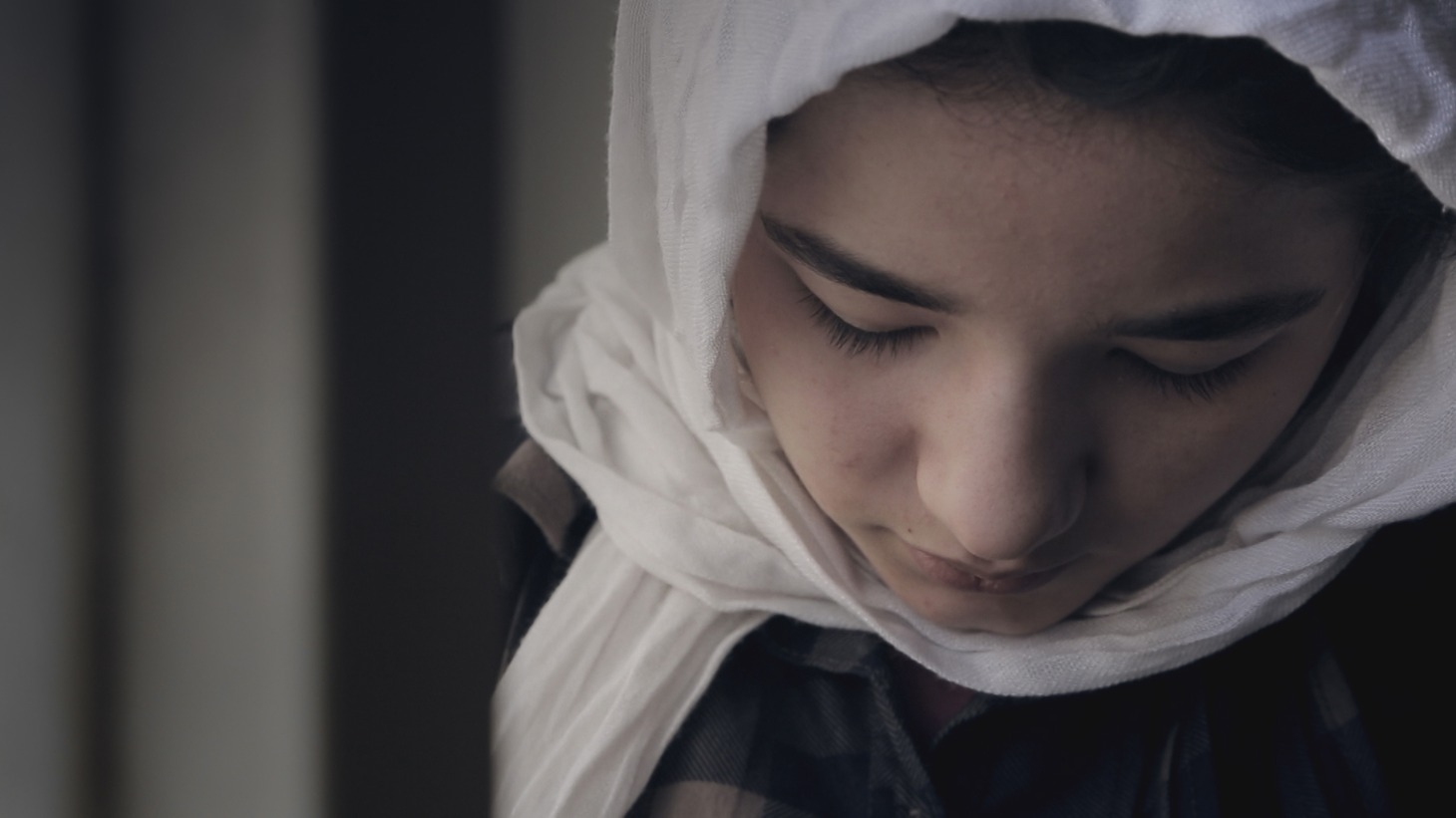 「少女は夜明けに夢をみる」