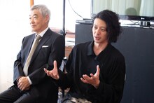 第76回ヴェネツィア国際映画祭に参加した柄本明（左）とオダギリジョー（右）。(c)Kazuko Wakayama