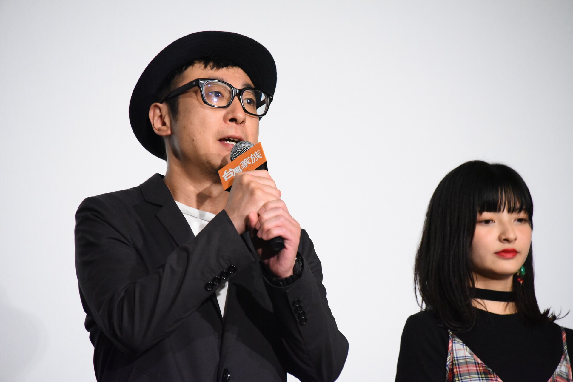 台風家族」草なぎ剛が公開に喜び、中村倫也とMEGUMIに対する監督の