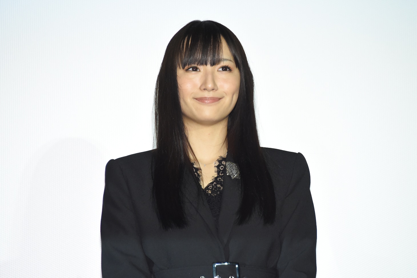 浅川梨奈