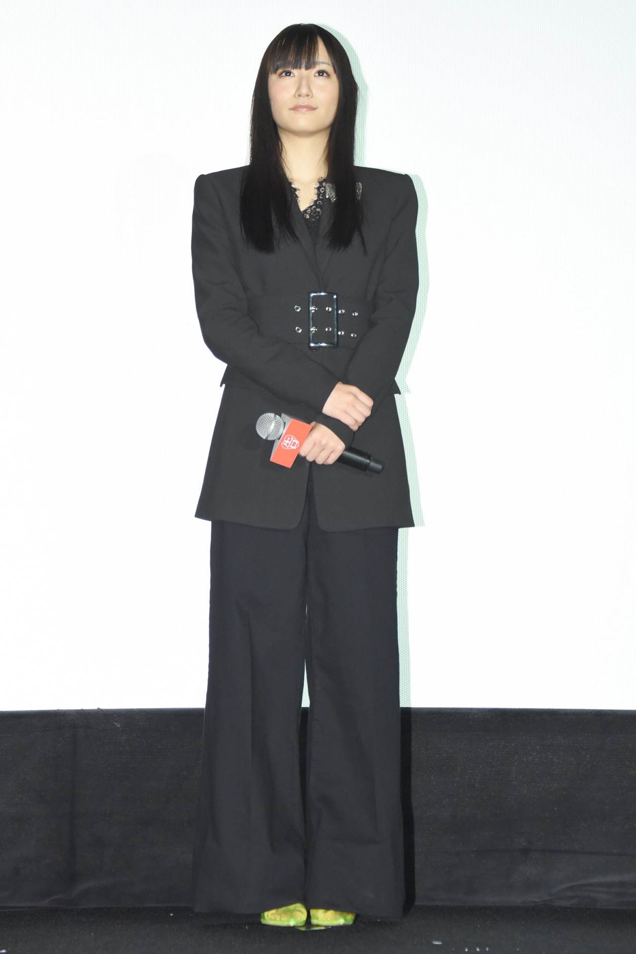 浅川梨奈