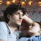 ルイ・ガレルが2人の女性の間で揺れ動く、監督・主演作「パリの恋人たち」公開