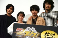 「ビルド NEW WORLD 仮面ライダーグリス」公開記念舞台挨拶の様子。