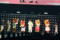 中川大志（中央）