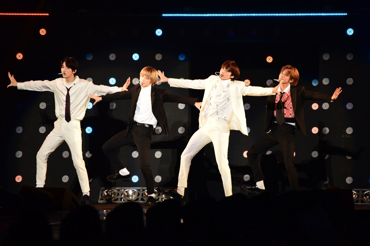 TOMORROW X TOGETHER