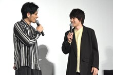 左から久保田悠来、西銘駿。