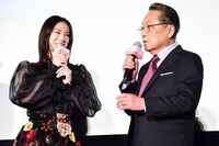 左から北川景子、伊東四朗。