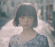 古川琴音演じる田辺。