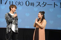 左からNAOTO、富田望生。