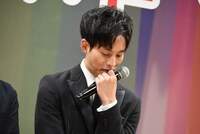 「今戦っているもの」について考える松坂桃李。