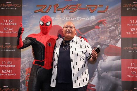 左からスパイダーマン、ジェイコブ・バタロン。
