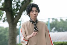 「主人公」第3話より、小野寺晃良演じる濱口大介。