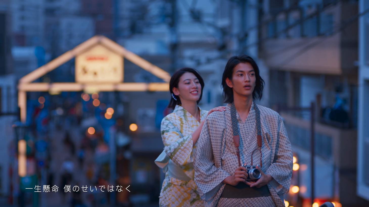 「説好不哭／泣かないと約束したから」MVより。
