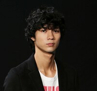 清原翔演じるハヤシ。