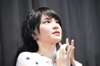 パークプム・ウォンプムの謝辞に感極まるチャープラン・アーリークン。