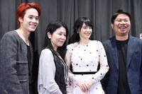 「ホームステイ ボクと僕の100日間」舞台挨拶の様子。