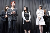 「ホームステイ ボクと僕の100日間」舞台挨拶の様子。