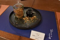 「食後の贅沢 マカダミアナッツアイスのアフォガート」（税別890円）