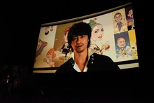 斎藤工によるビデオメッセージ。