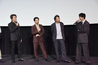 左からTAKAHIRO、岡田義徳、相島一之、前田公輝。