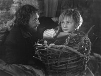 「灰色の石の中で」