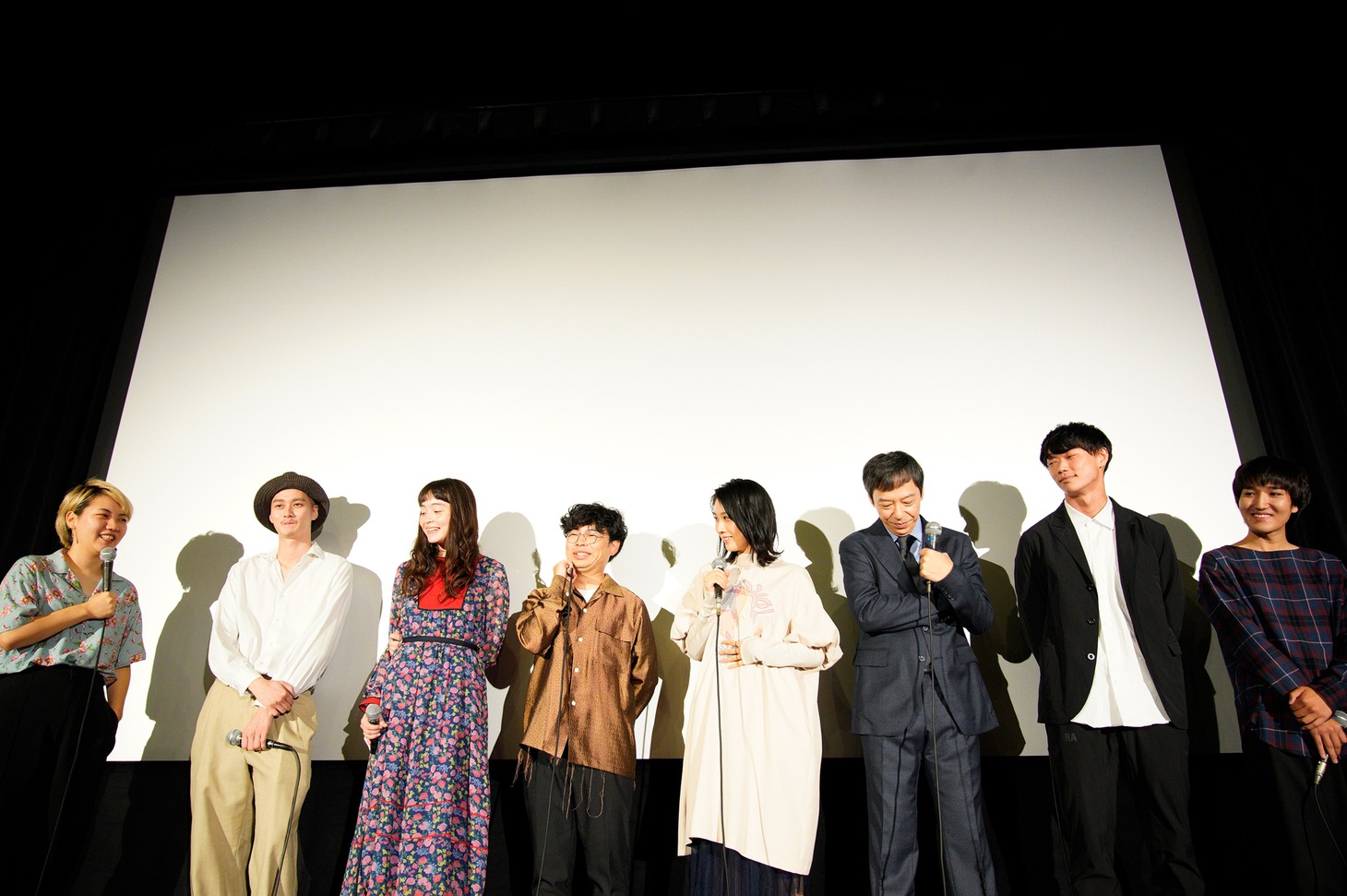 「おいしい家族」初日舞台挨拶の様子。