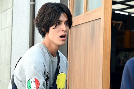 「グランメゾン東京」より、寛一郎演じる芹田公一。(c)TBS