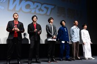 左から小柳心、荒井敦史、志尊淳、塩野瑛久、葵揚、坂口涼太郎。