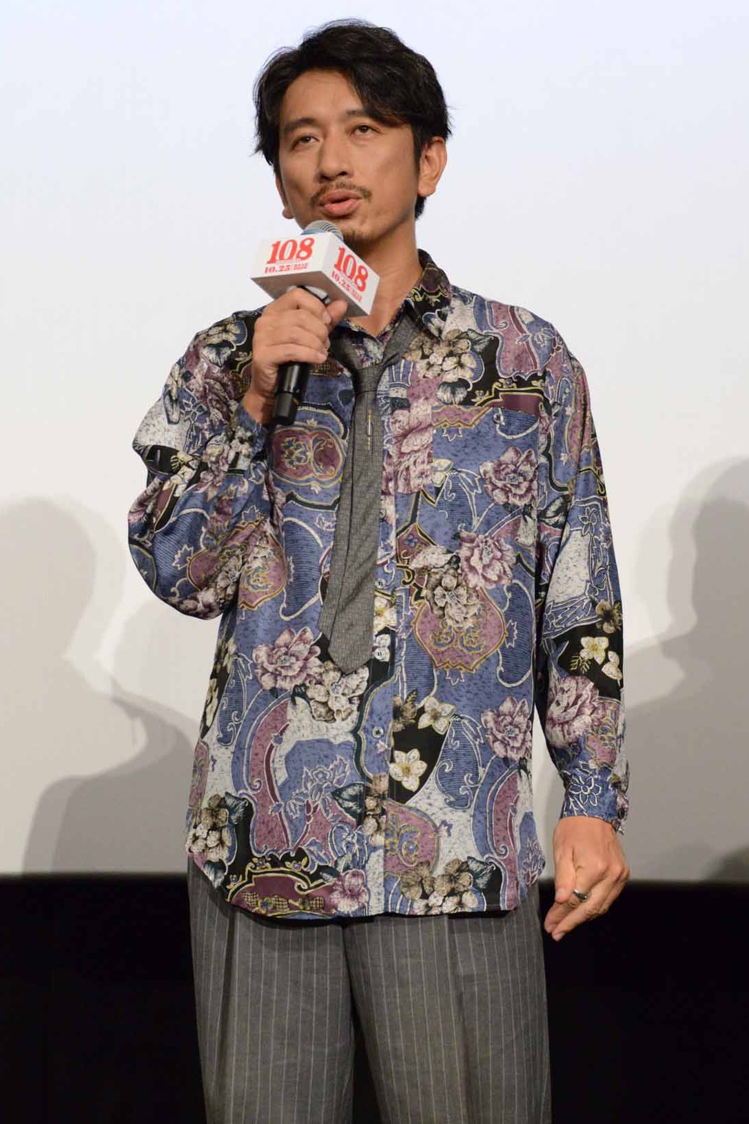 岩井秀人