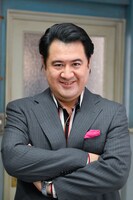 小手伸也演じる下柳田喜一郎。