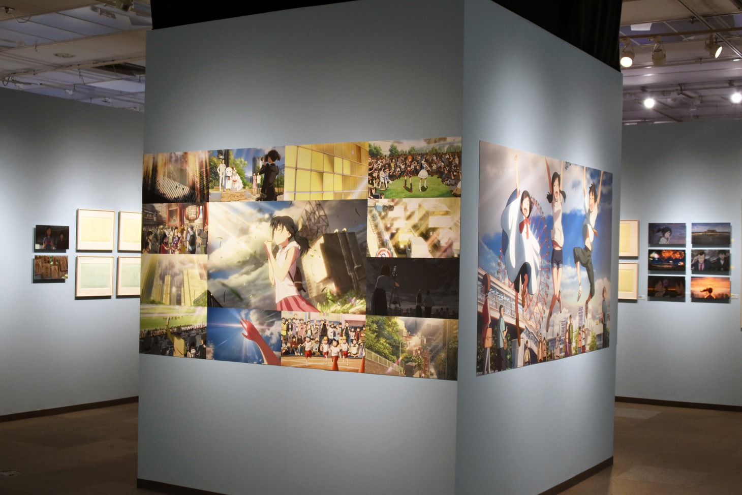 「天気の子」展の様子。