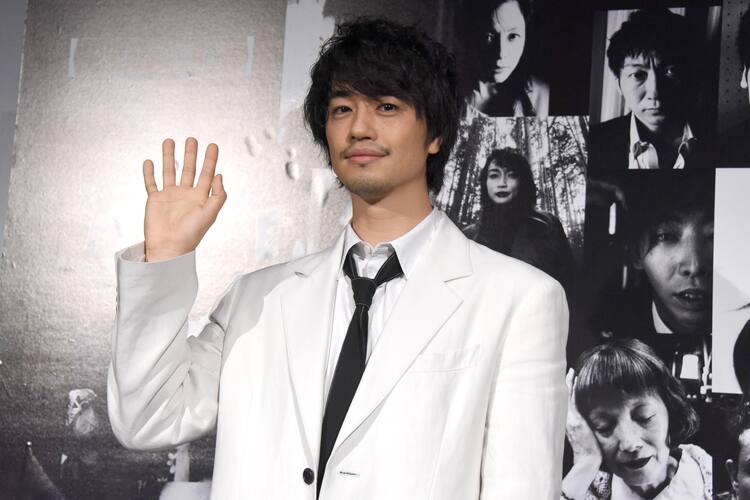 火村英生の推理 斎藤工が相棒 窪田正孝に感謝 何度も救われた 写真15枚 映画ナタリー 火村英生の推理 斎藤工が相棒 窪田正孝に感謝 何度も救われた 写真15枚 映画ナタリー