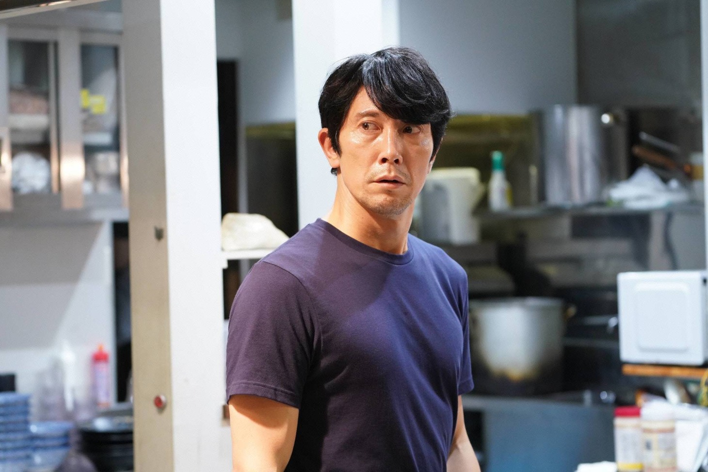 「肩の女」
