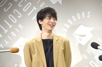 「最近はずっとゲームをしています。部屋からは本当に出ない」と休日の過ごし方を語る高杉真宙。